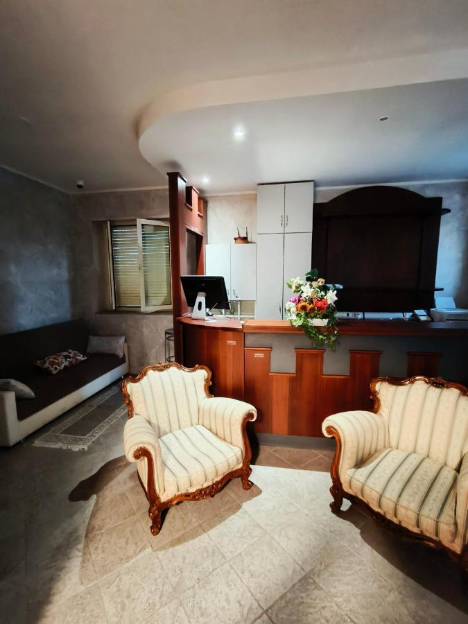 Affittacamere Dolce Sogno Cherasco Exterior photo